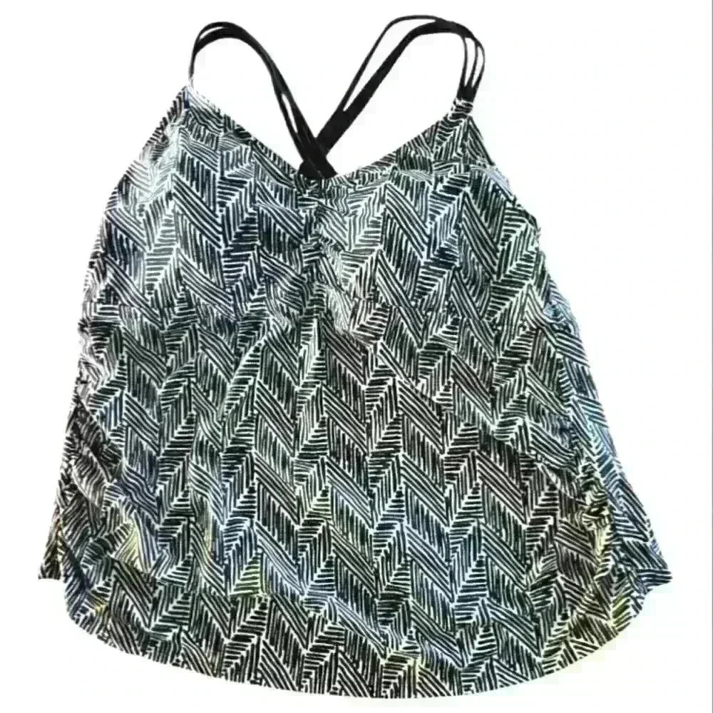 Ava & Viv Chevron Print Cross Strap Ruched Side Soft Cup Bra      ‎ Tankini 22W